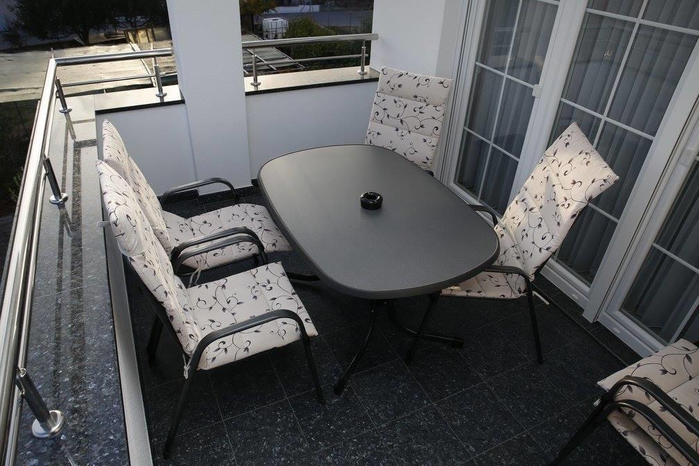 Apartments Simic Водице Екстериор снимка