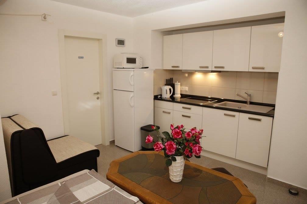 Apartments Simic Водице Екстериор снимка