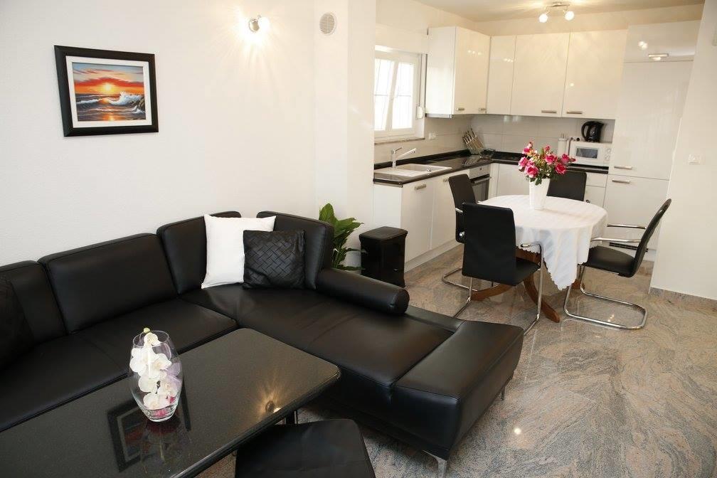 Apartments Simic Водице Екстериор снимка