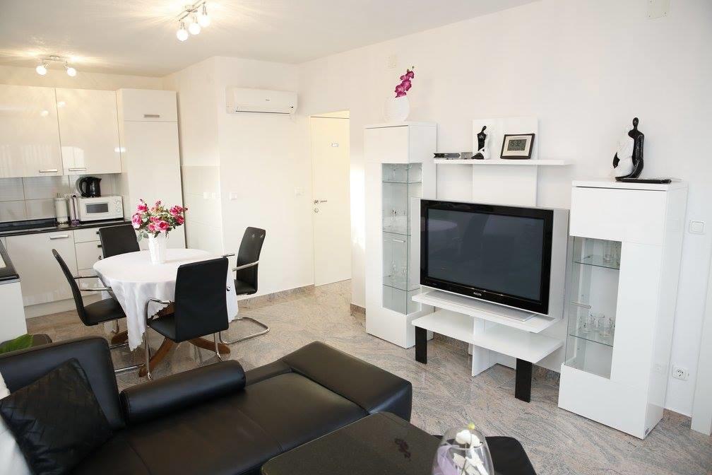 Apartments Simic Водице Екстериор снимка