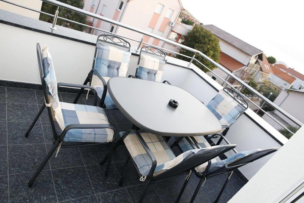 Apartments Simic Водице Екстериор снимка
